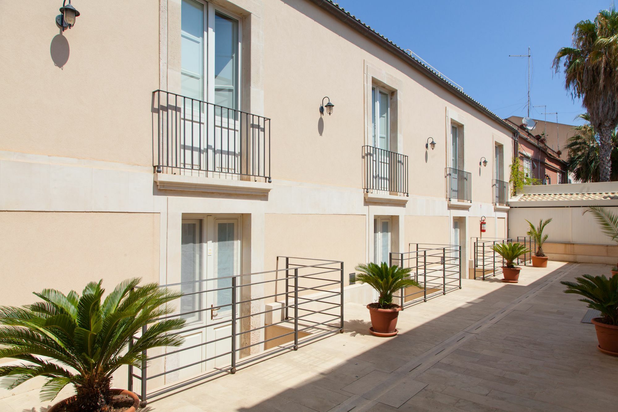 Boutique Molo S Lucia Syrakus